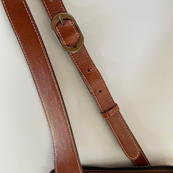 Patricia Nash Brown Leather Crossbody Bag with Embossed Rose Floral Design - Picture 4 of 7